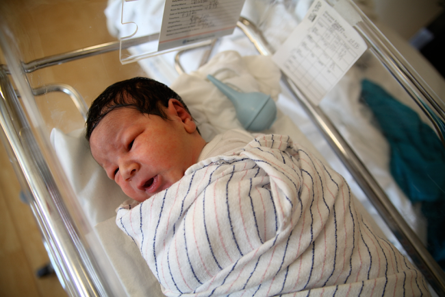 newborn-hospital-650x433