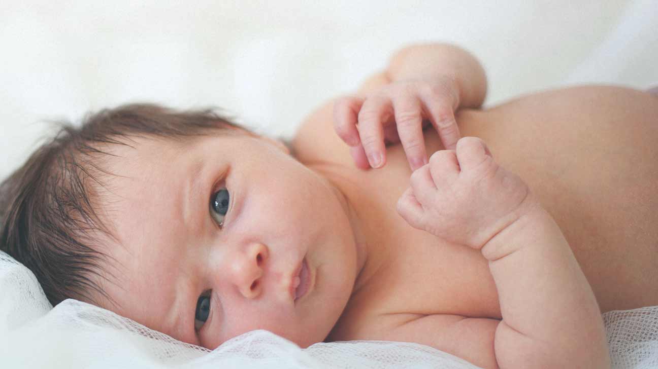 1296x728_When_Do_Newborn_Babies_Start_to_See-1-Newborn_to_4_Months